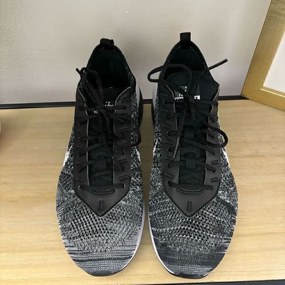 Nike Air Max Flyknit Racer running shoes sneakers Oreo women’s 8.5 new - Picture 4 of 13
